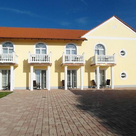 Hotel Am Donaubogen Sarching المظهر الخارجي الصورة