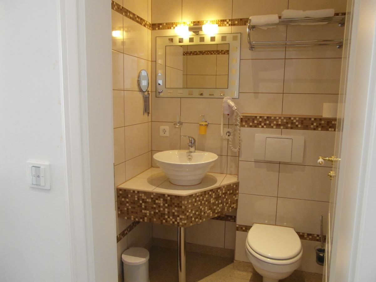 Hotel Am Donaubogen Sarching المظهر الخارجي الصورة