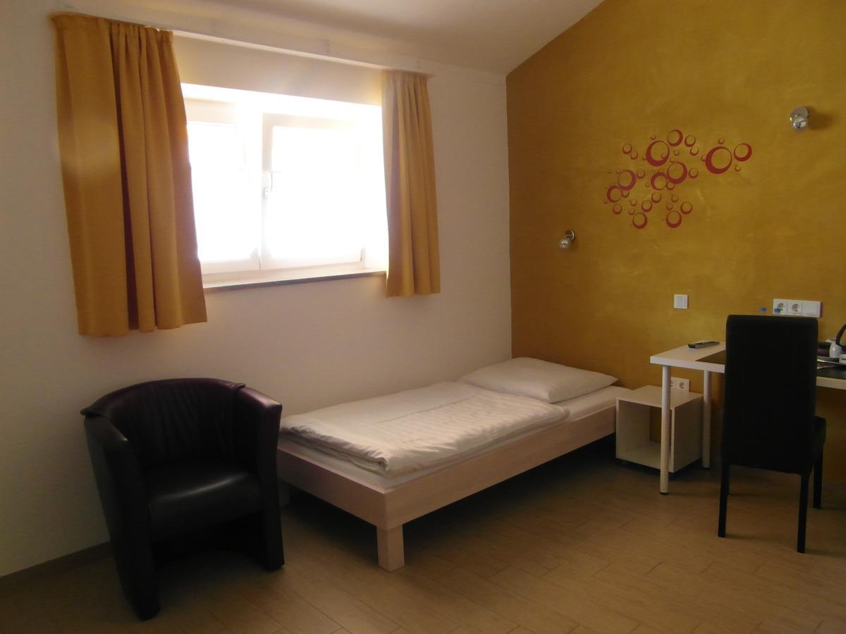 Hotel Am Donaubogen Sarching المظهر الخارجي الصورة